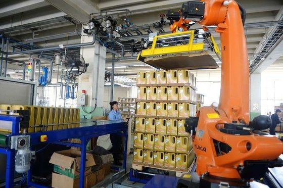China Hazardous Material Handling Robotic Packaging Machinery Full / Semi Auto Easy Operation supplier